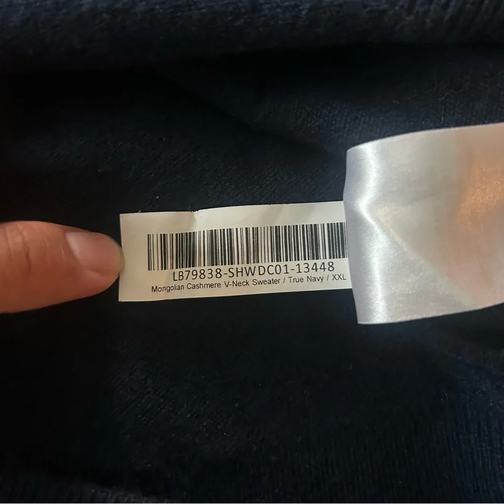 Quince 100% Mongolian Cashmere Women’s  V-Neck Sweater in Navy Size XXL - Picture 8 of 10